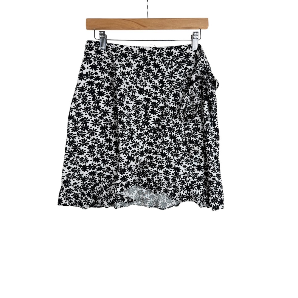 Loft Floral Print Linen Blend Tie Waist Skirt size 6 Petite Black/White